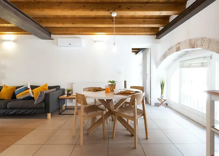 Ortigia - Theater Apartment Syracuse